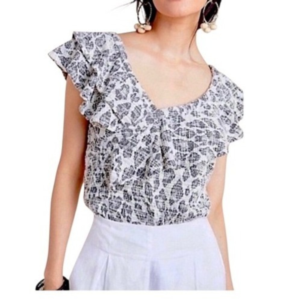 Anthropologie Dolan Textured Knit Ruffle Women's size Large Asymmetrical Top